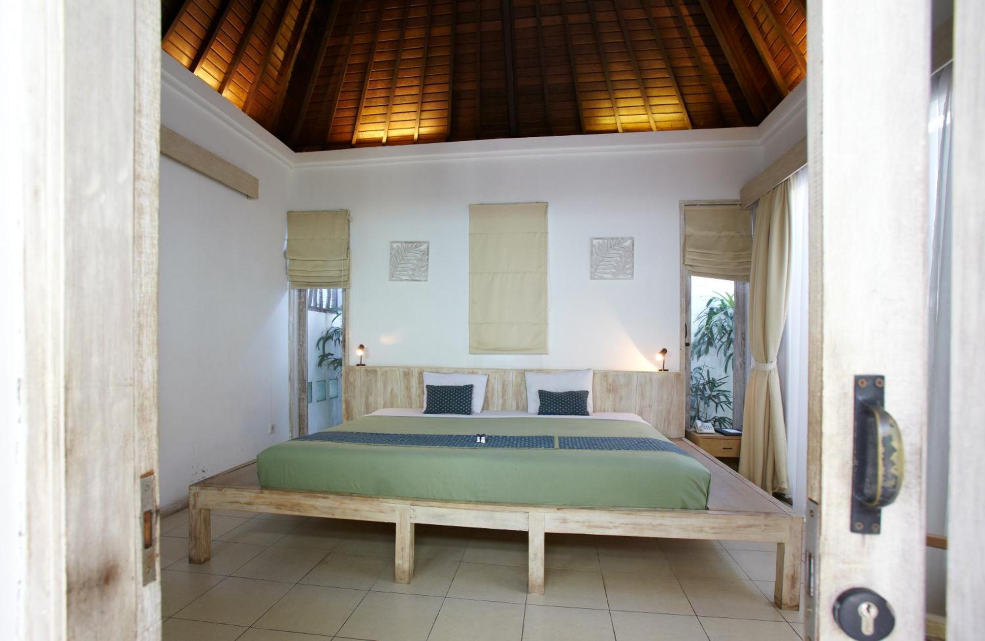 Artemis Villa Hotel Семиняк Екстериор снимка